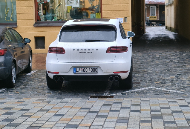 Porsche 95B Macan GTS