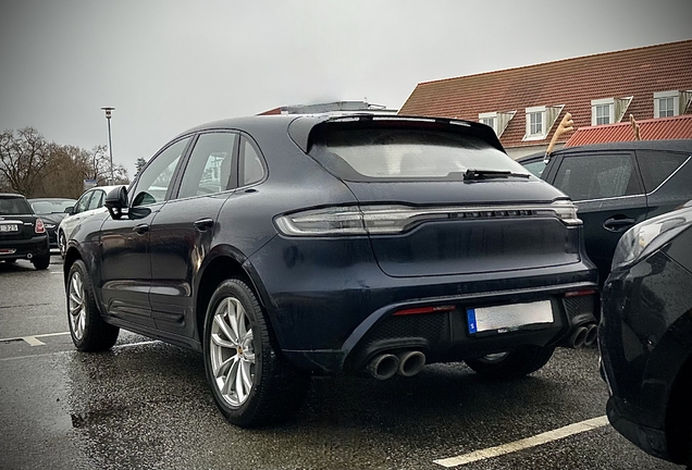 Porsche 95B Macan GTS MkIII