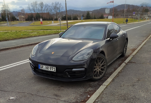 Porsche 971 Panamera Turbo