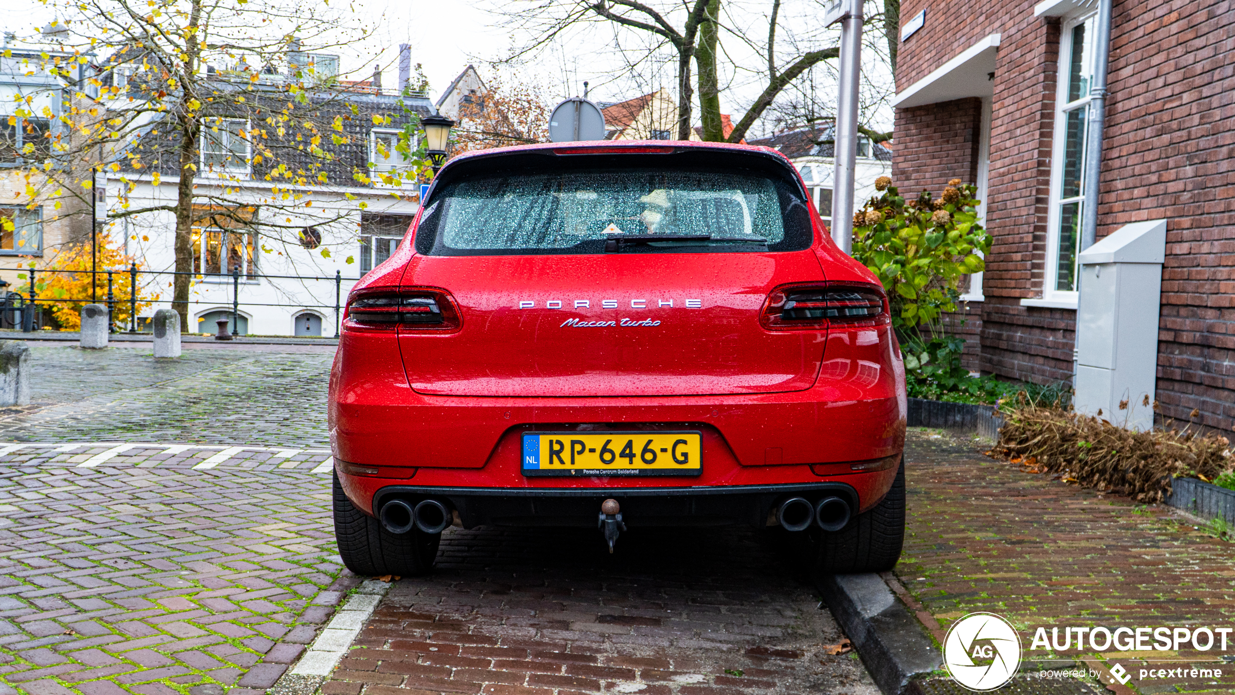 Porsche 95B Macan Turbo