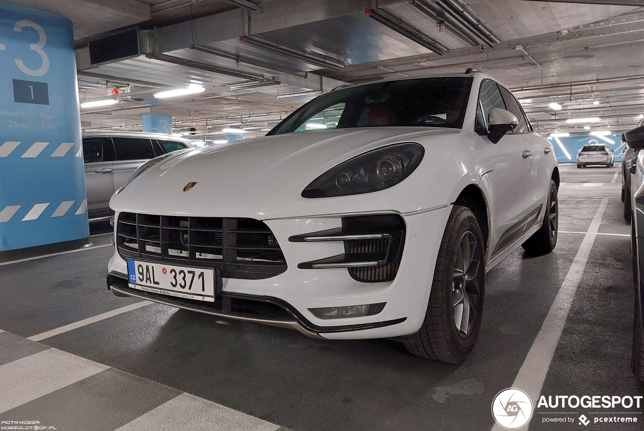 Porsche 95B Macan Turbo