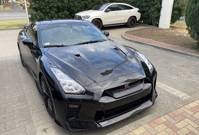 Nissan GT-R 2017