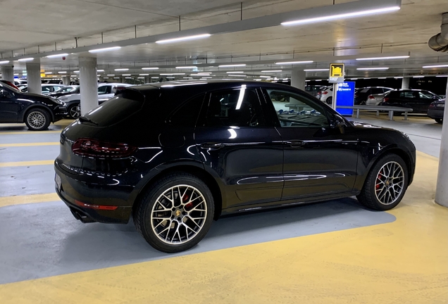 Porsche 95B Macan GTS