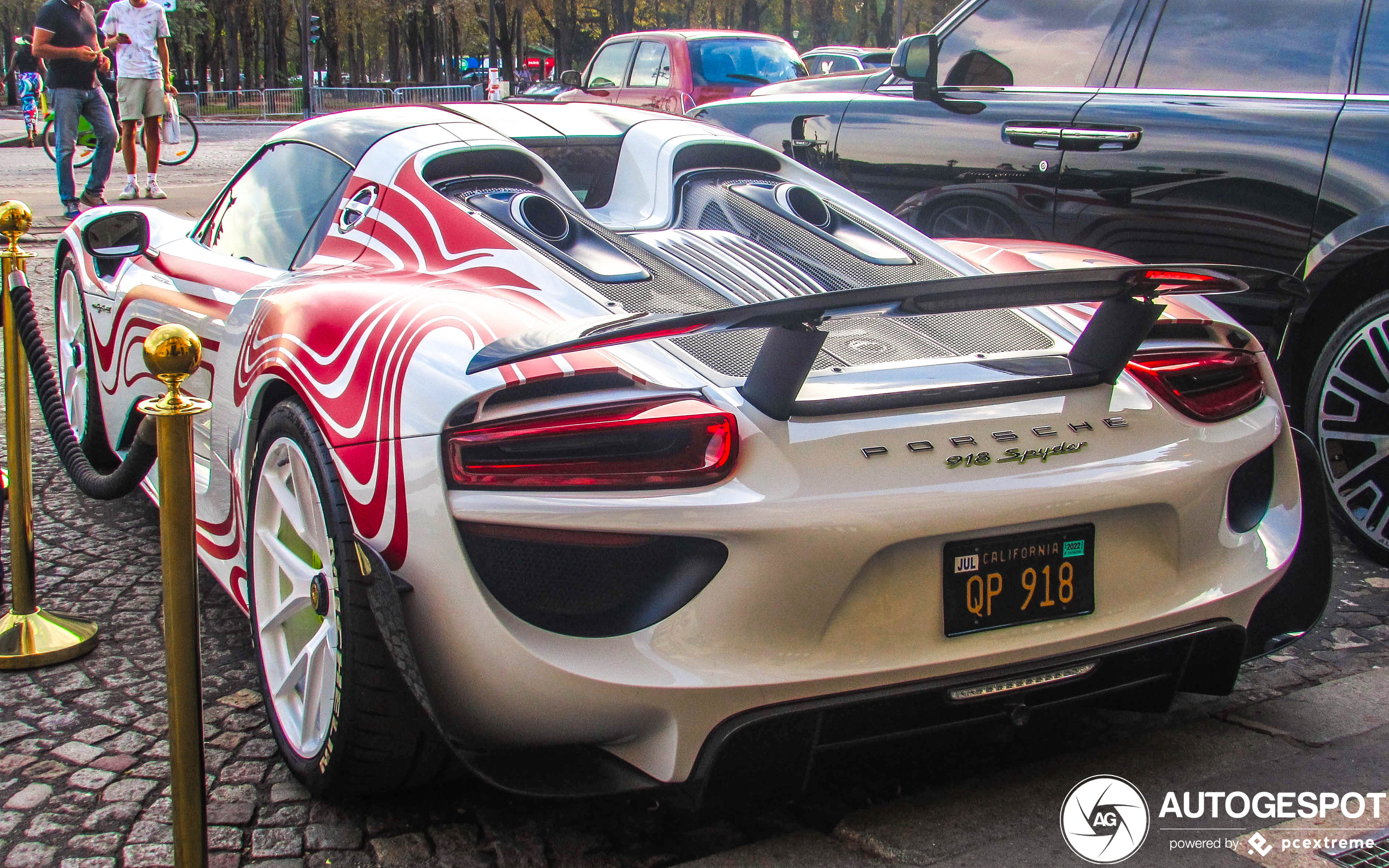 Porsche 918 Spyder Weissach Package