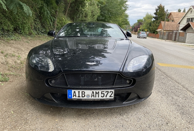 Aston Martin V12 Vantage S