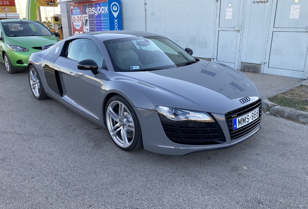 Audi R8