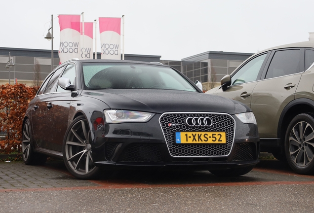 Audi RS4 Avant B8