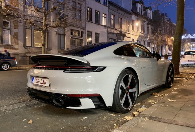 Porsche 992 Carrera 4S