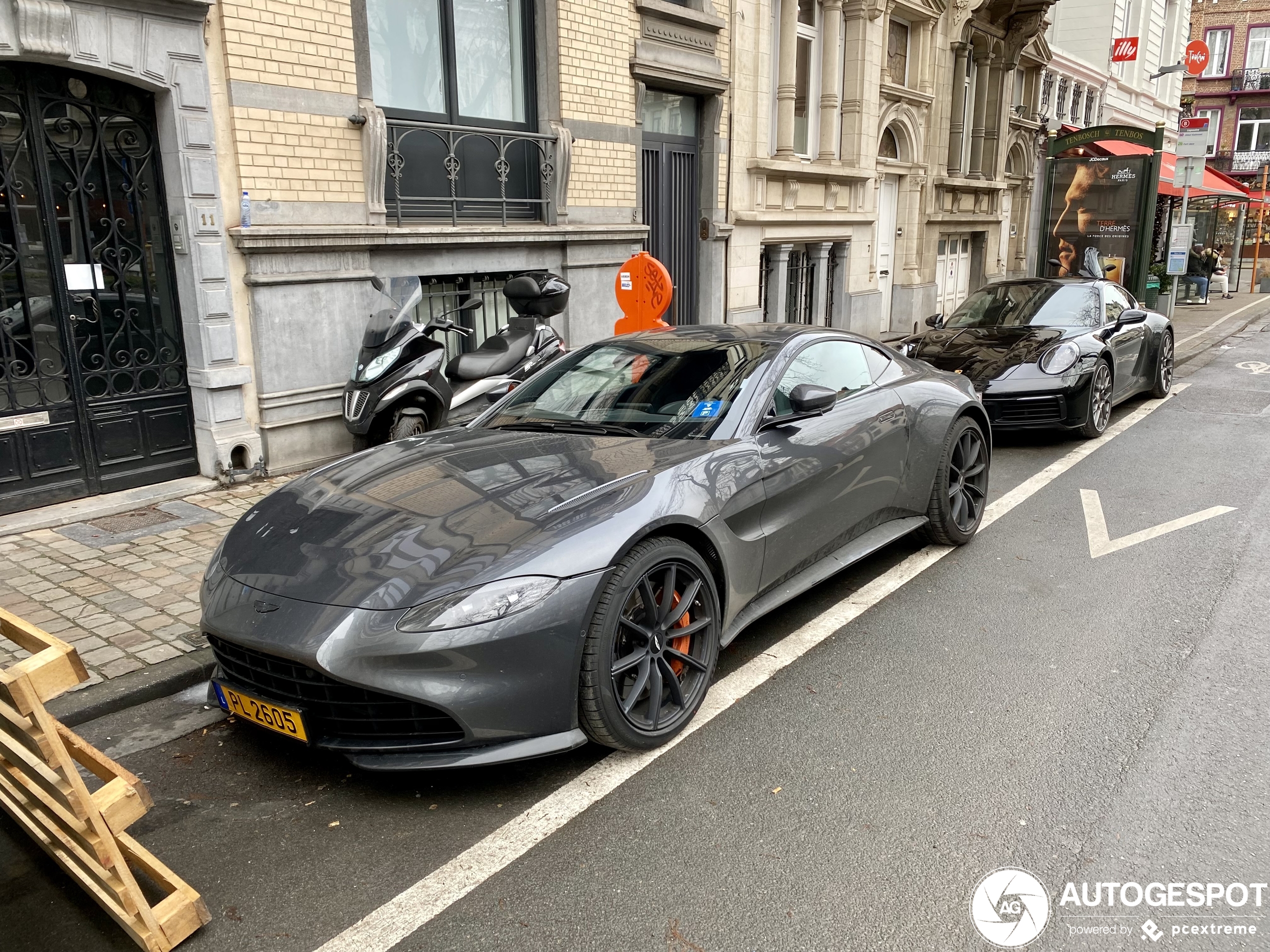 Aston Martin V8 Vantage 2018