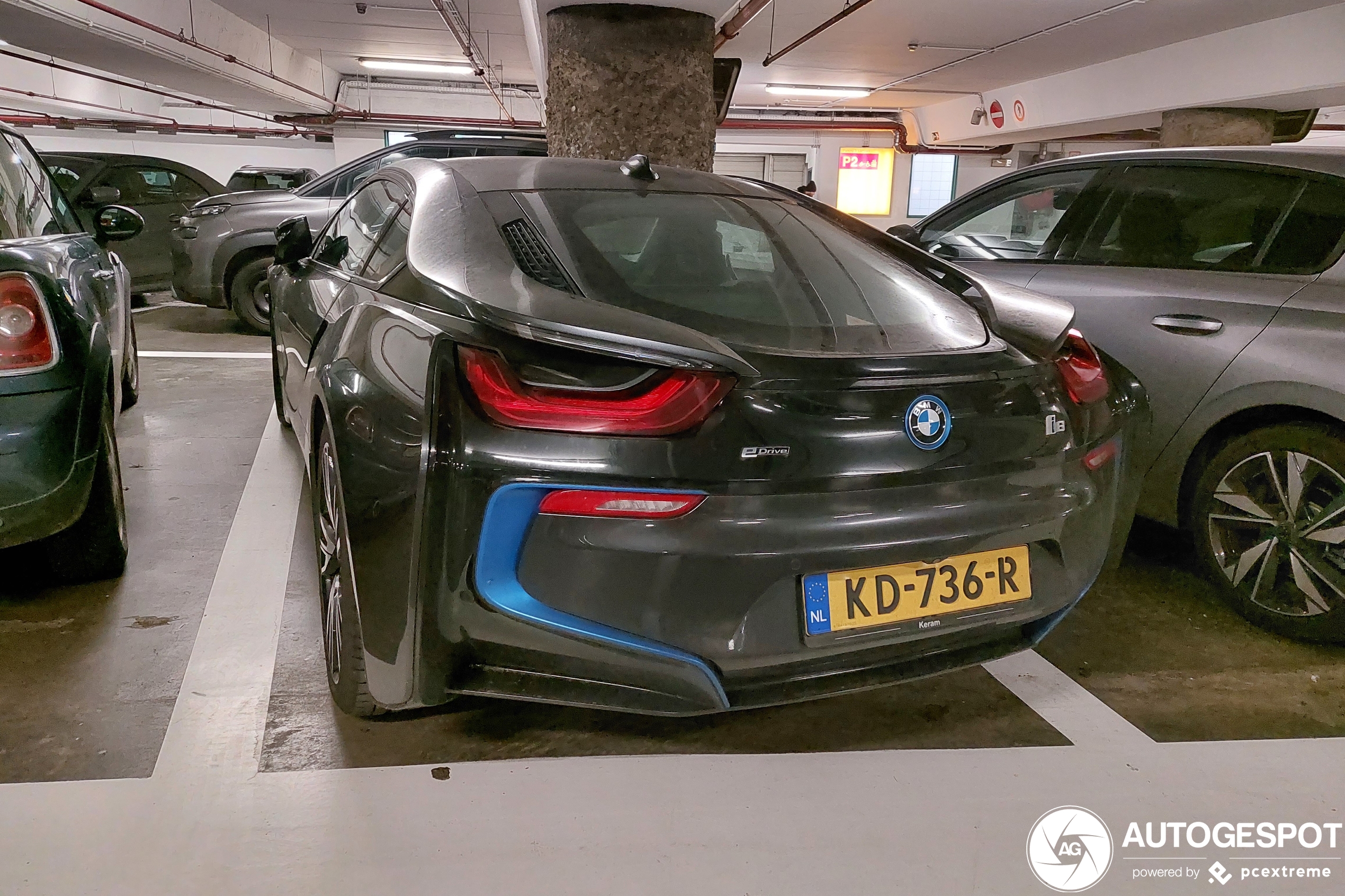 BMW i8