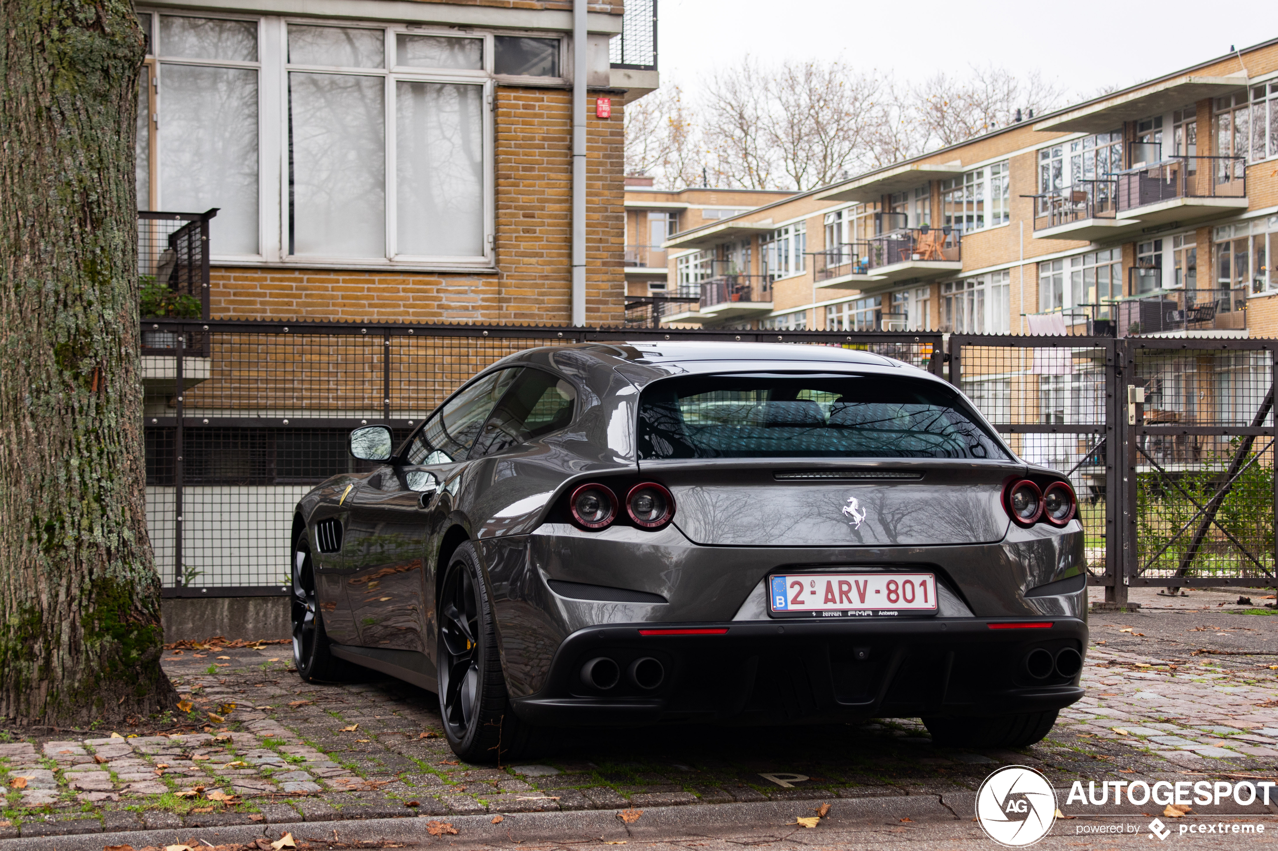 Ferrari GTC4Lusso T