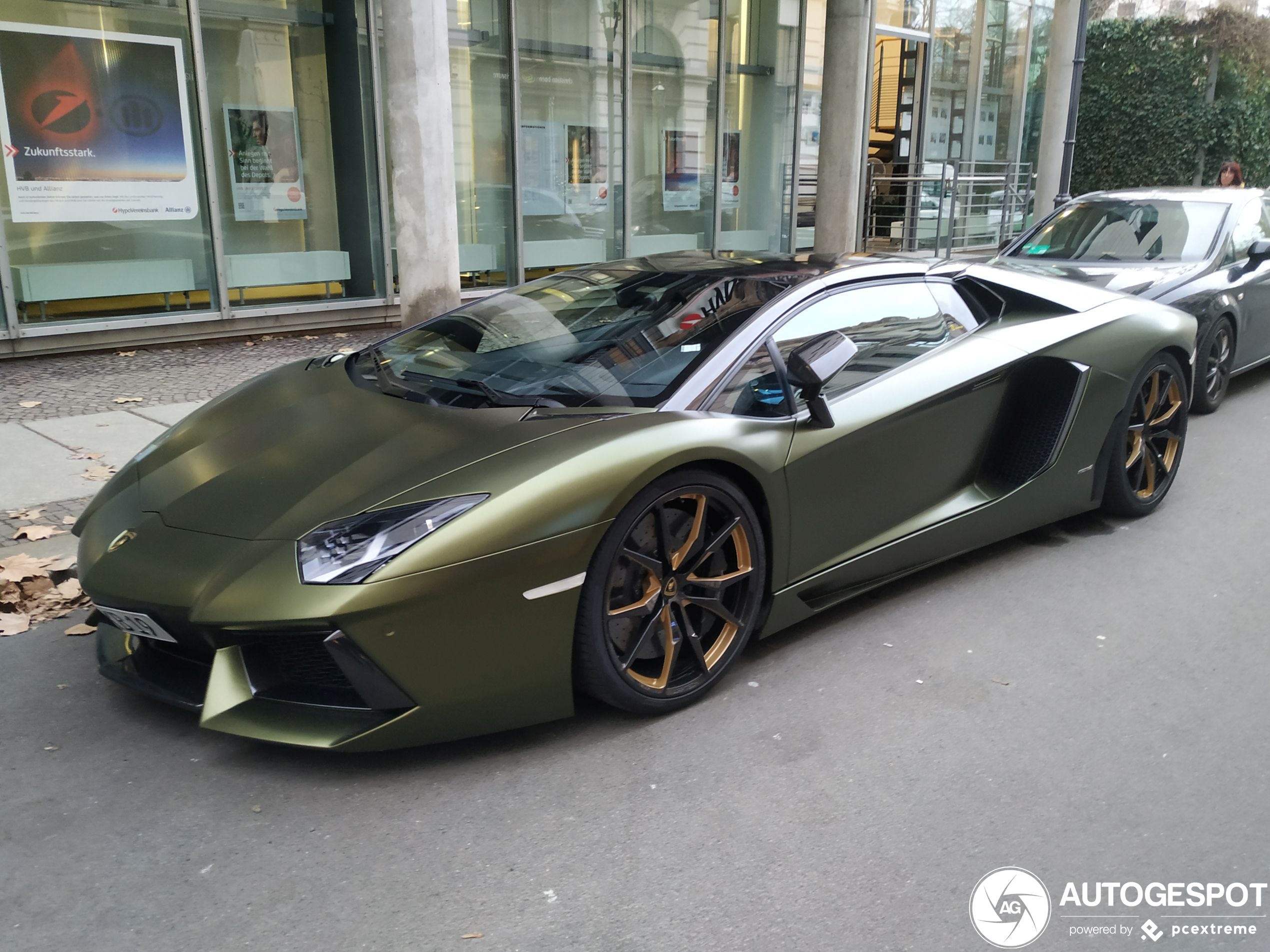 Lamborghini Aventador LP700-4 Roadster