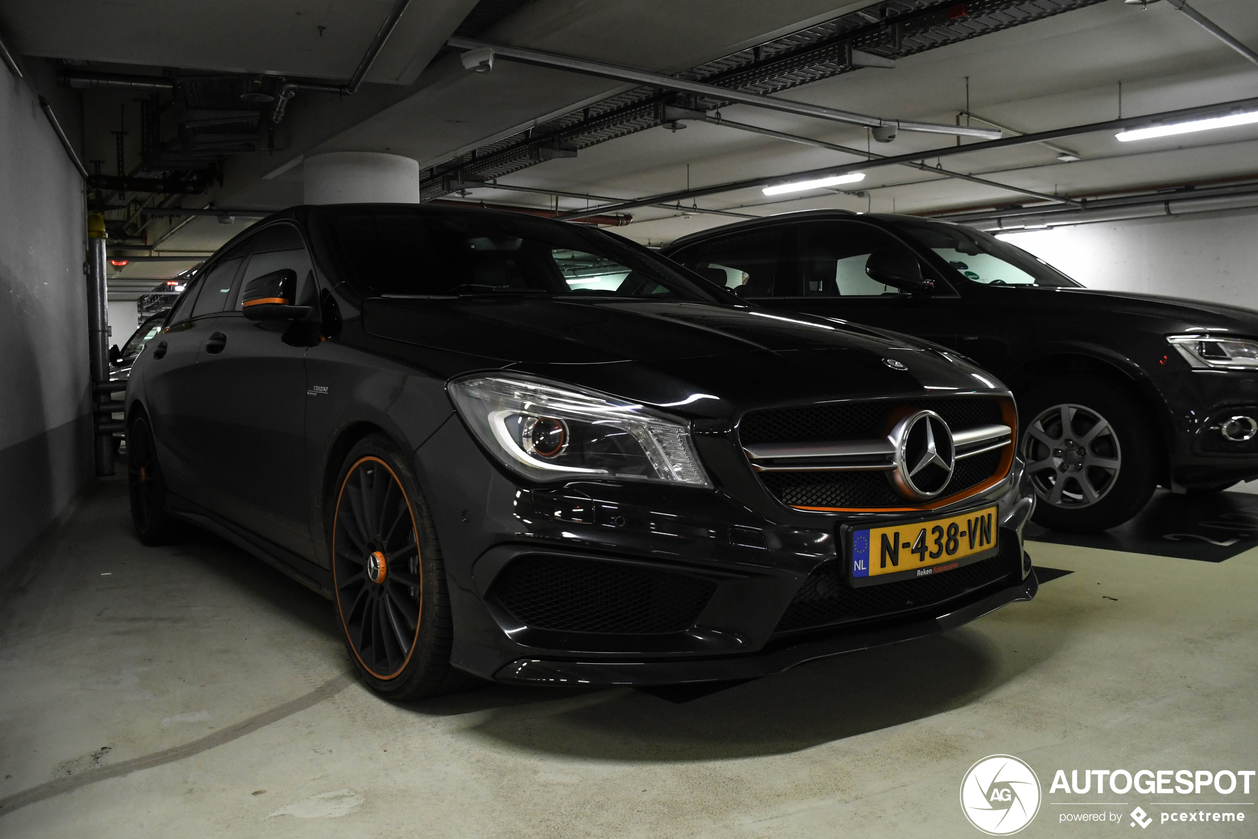 Mercedes-Benz CLA 45 AMG Shooting Brake OrangeArt Edition