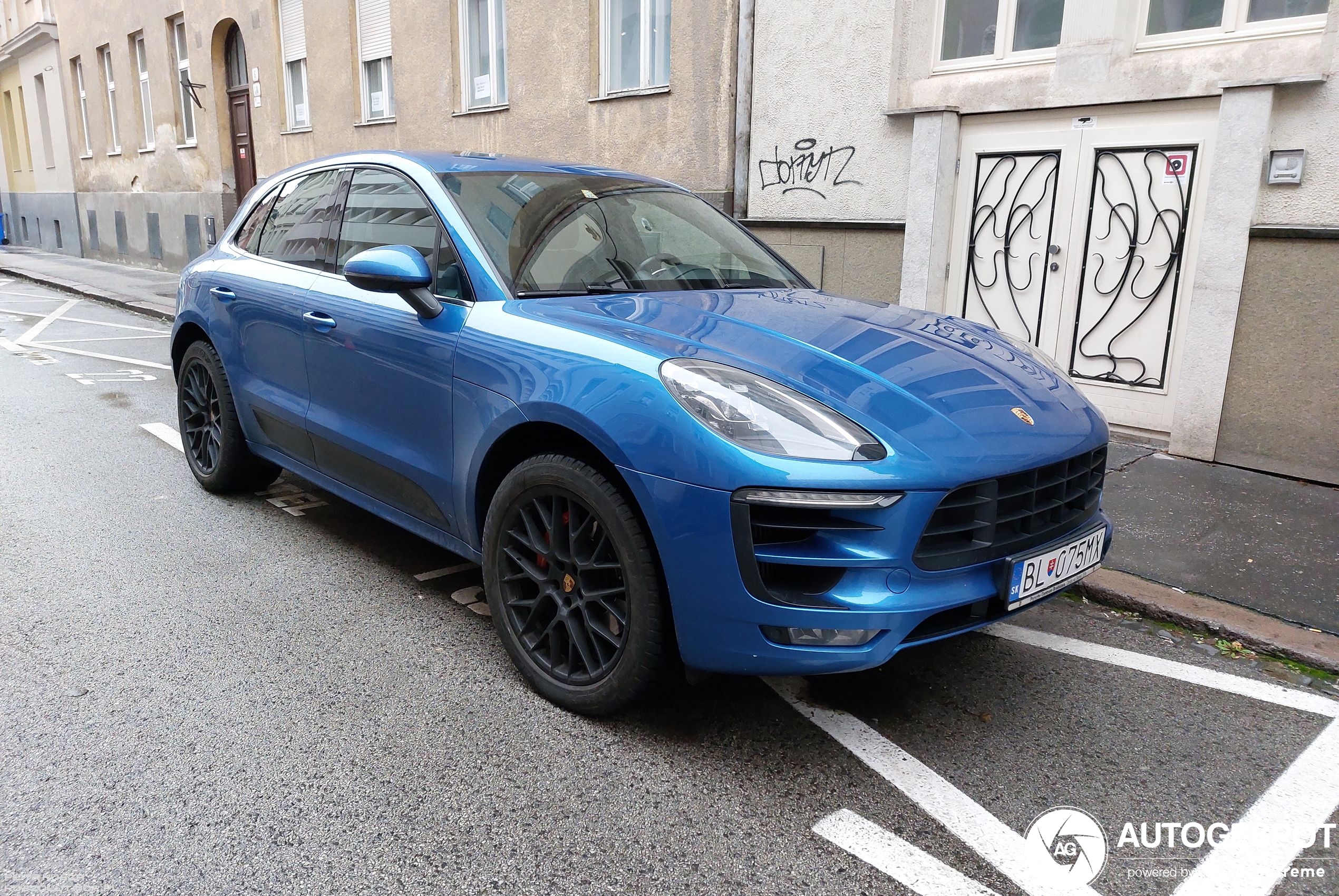 Porsche 95B Macan GTS