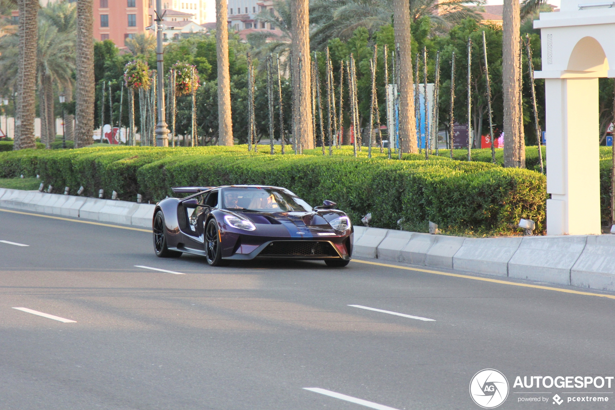 Dit is de eerste paarse Ford GT op Autogespot