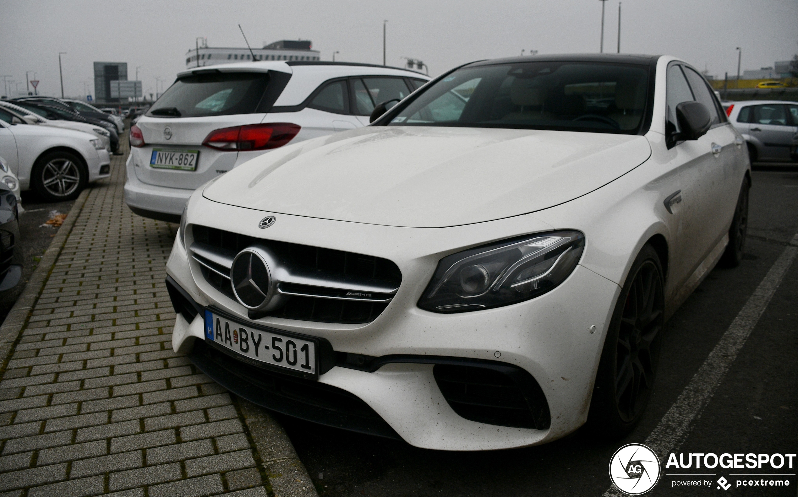 Mercedes-AMG E 63 S W213