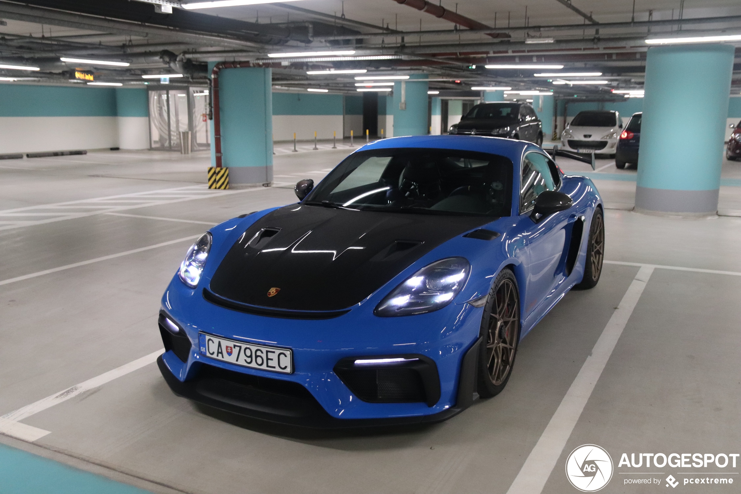 Porsche 718 Cayman GT4 RS Weissach Package