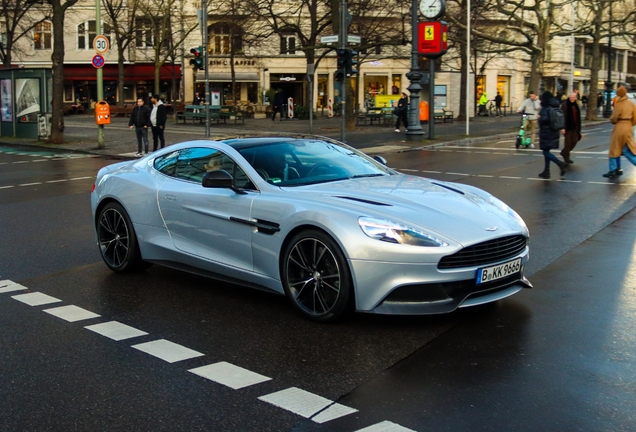 Aston Martin Vanquish 2013