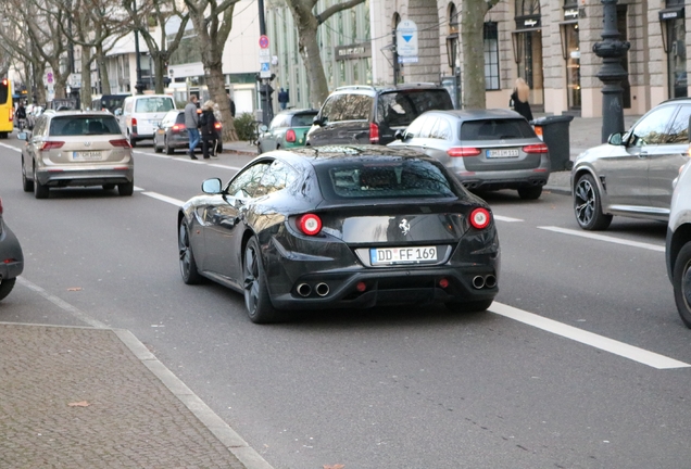 Ferrari FF