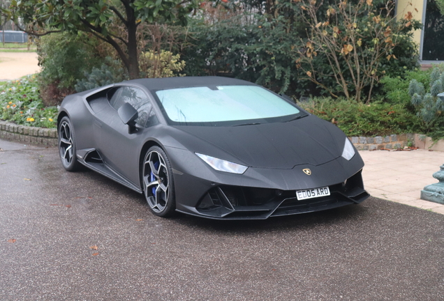 Lamborghini Huracán LP640-4 EVO