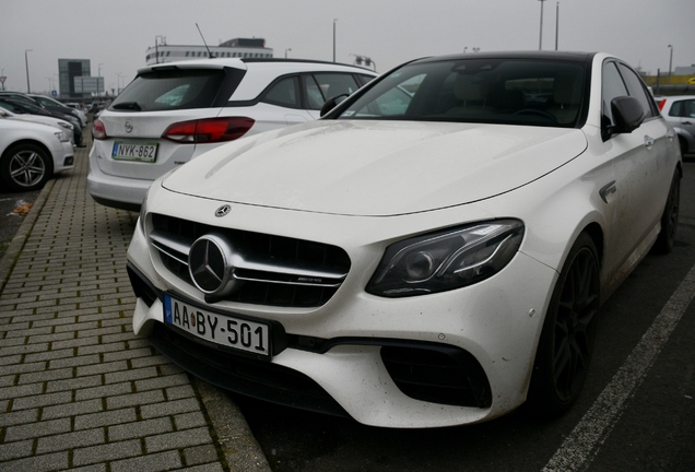 Mercedes-AMG E 63 S W213