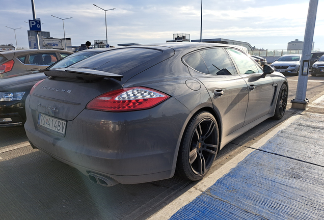 Porsche 970 Panamera GTS MkI