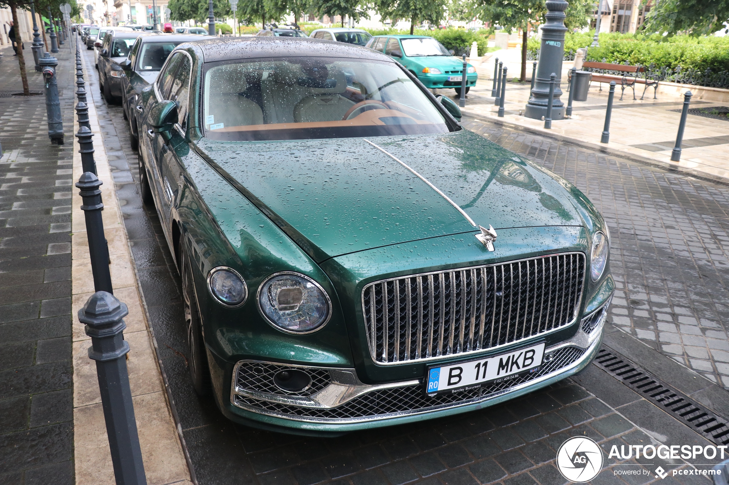 Bentley Flying Spur V8 2021