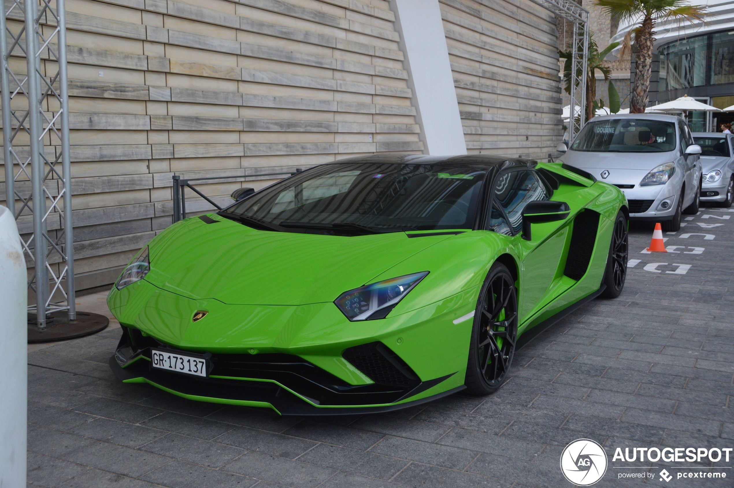 Lamborghini Aventador S LP740-4 Roadster