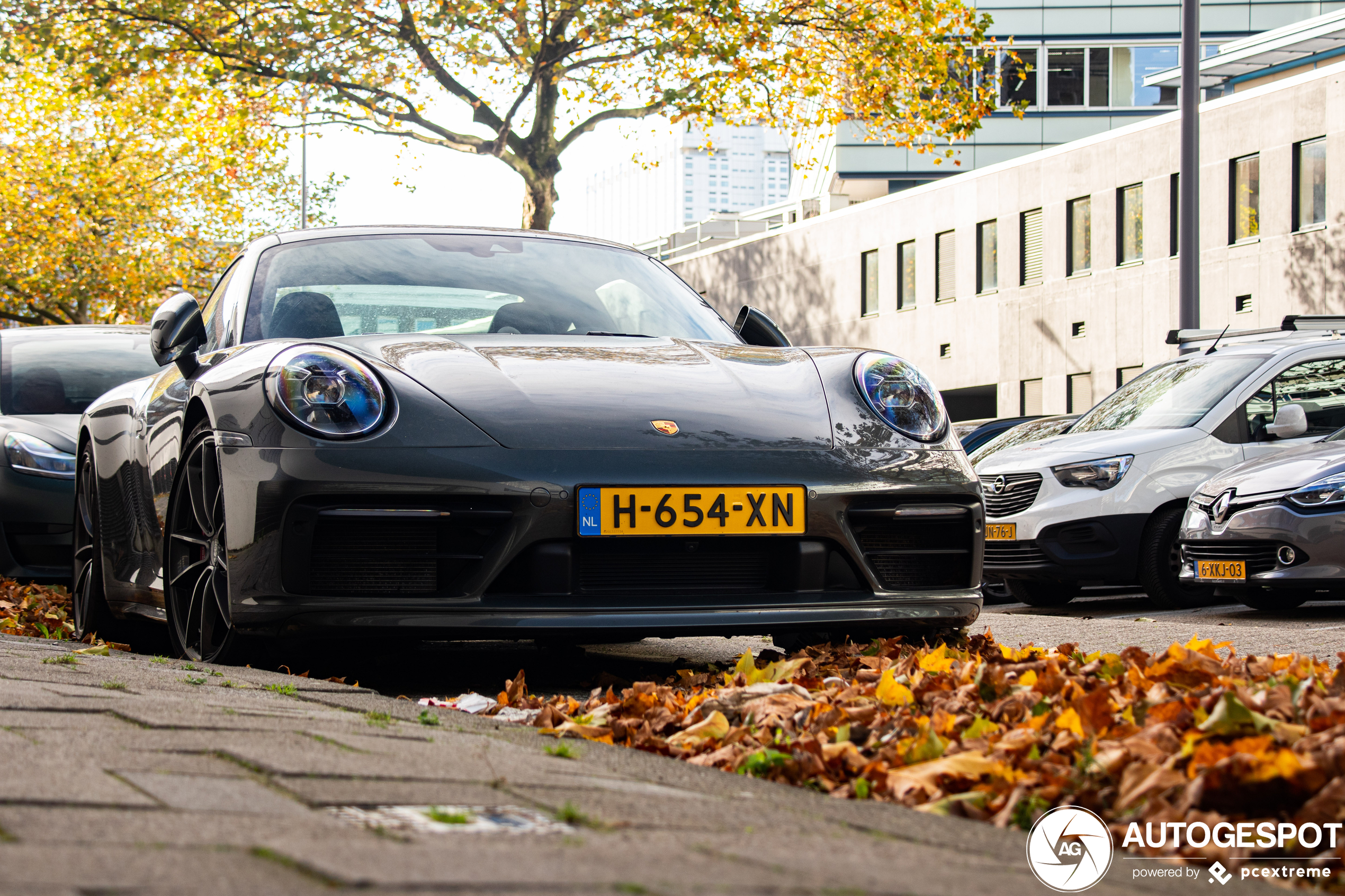 Porsche 992 Carrera 4S