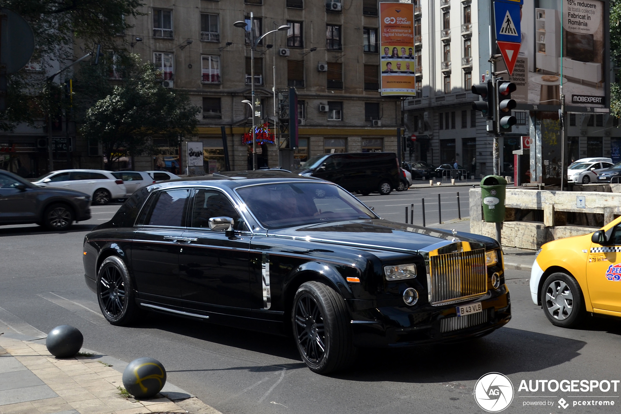 Rolls-Royce Phantom Mansory Conquistador