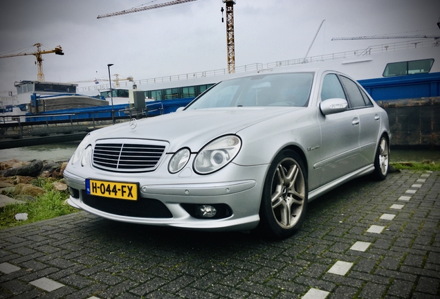 Mercedes-Benz E 55 AMG