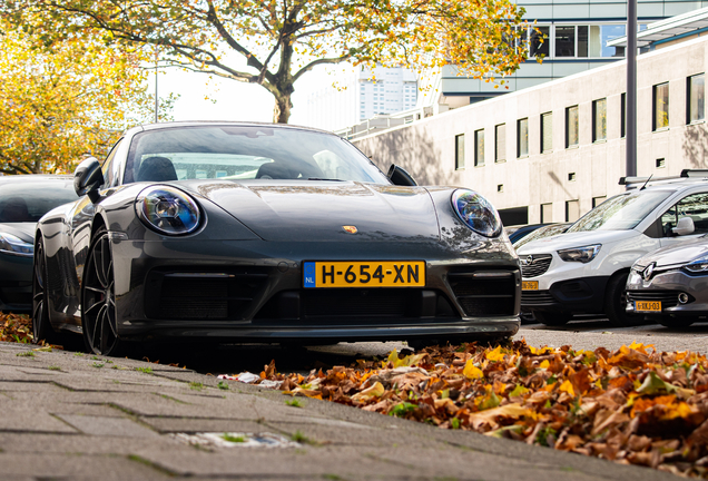 Porsche 992 Carrera 4S