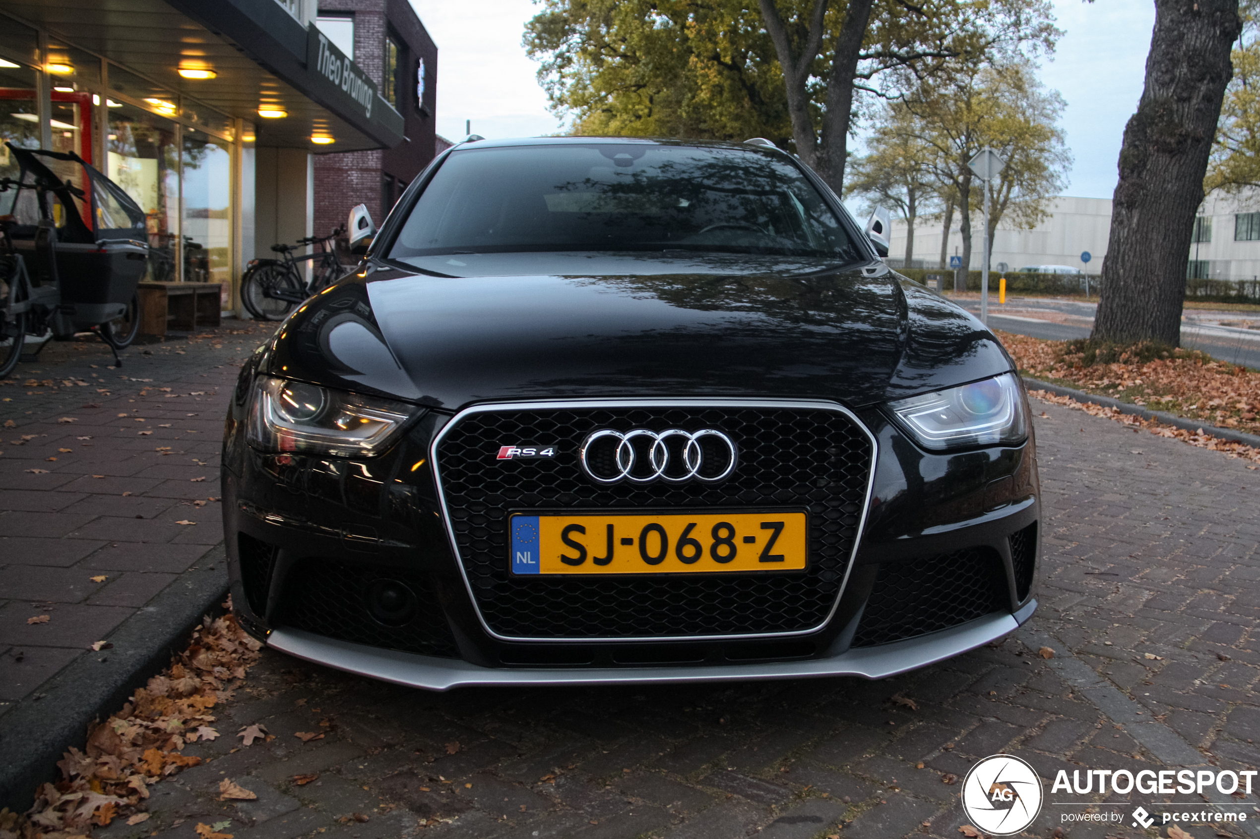 Audi RS4 Avant B8