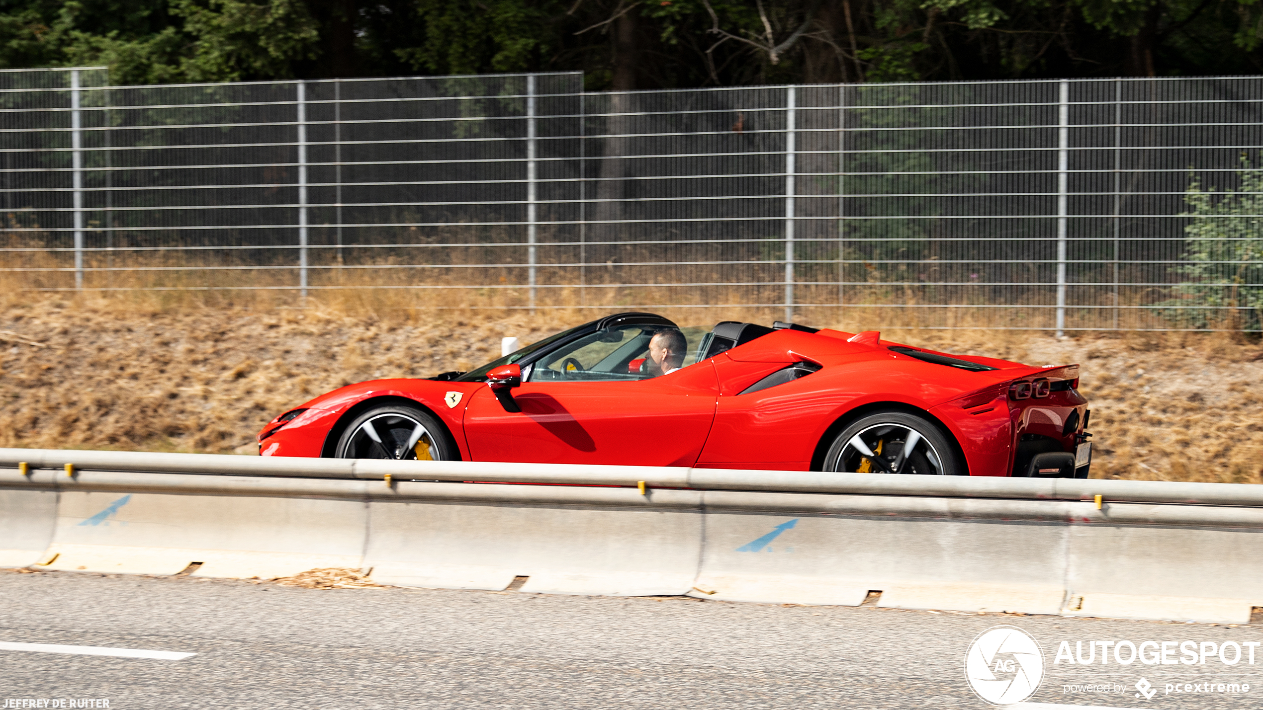 Ferrari SF90 Spider