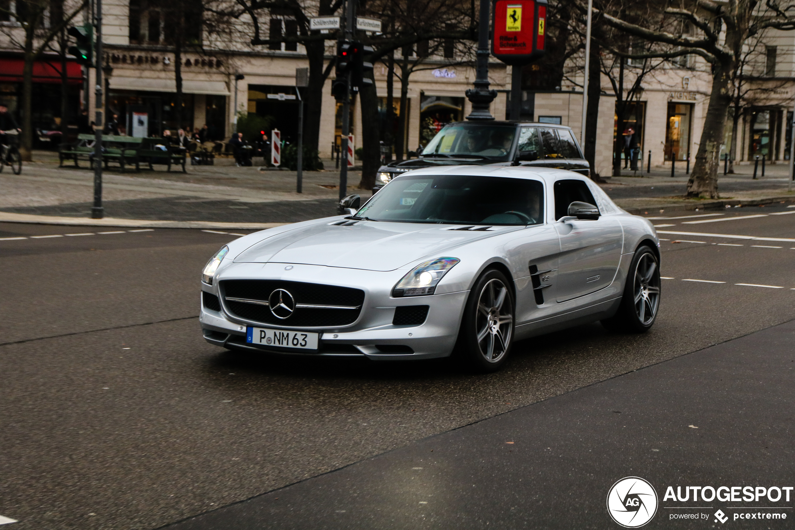 Mercedes-Benz SLS AMG