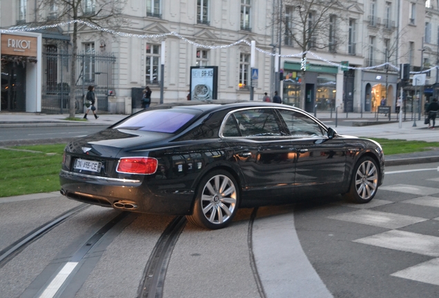 Bentley Flying Spur V8