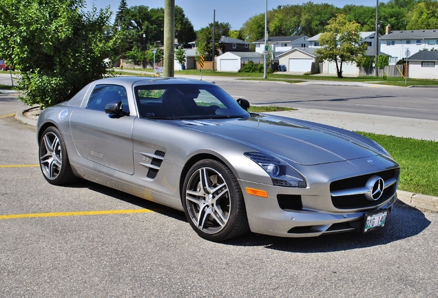 Mercedes-Benz SLS AMG