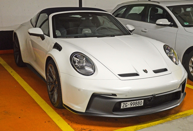 Porsche 992 Targa 4S Ares Design