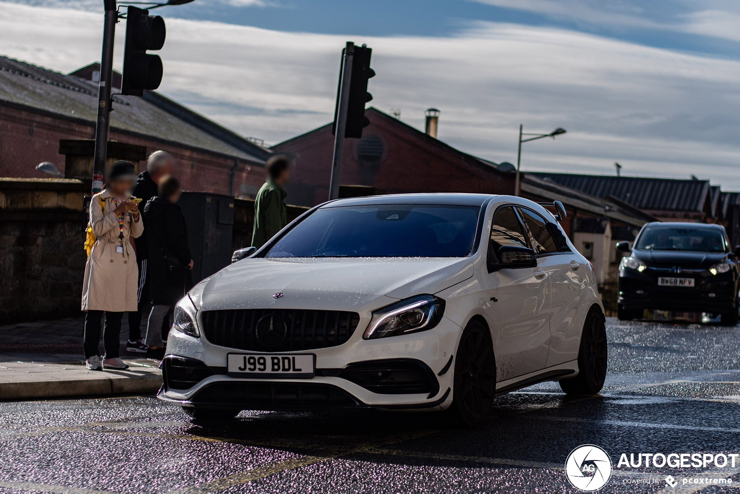 Mercedes-AMG A 45 W176 2015