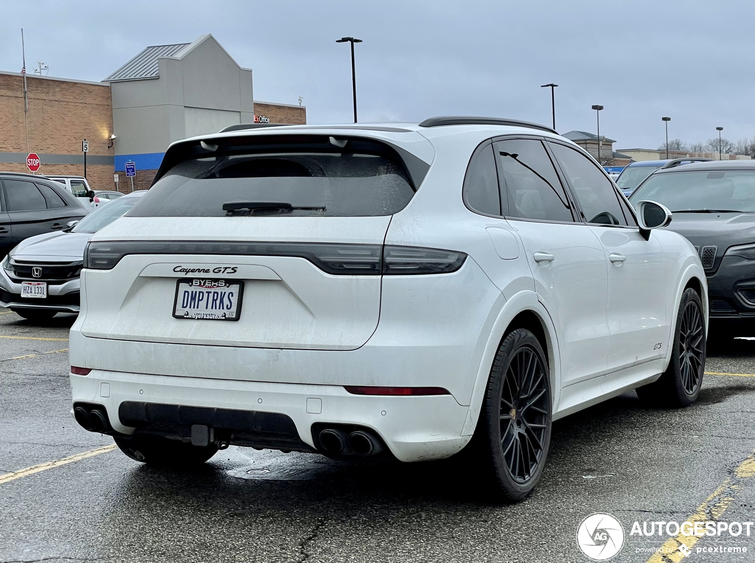 Porsche 9YA Cayenne GTS