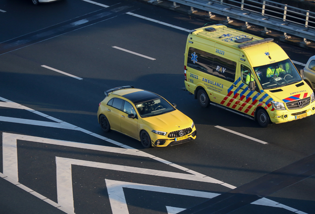 Mercedes-AMG A 45 S W177