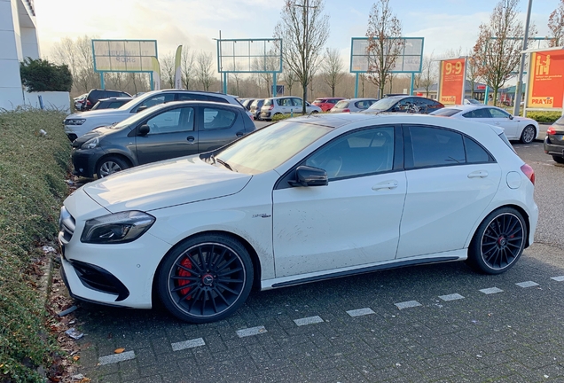 Mercedes-AMG A 45 W176 2015