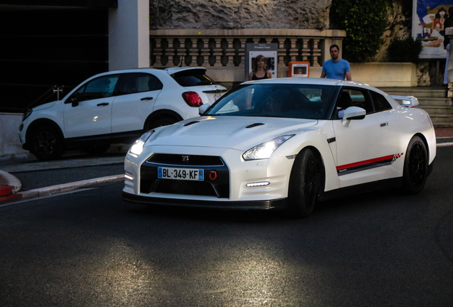 Nissan GT-R 2013