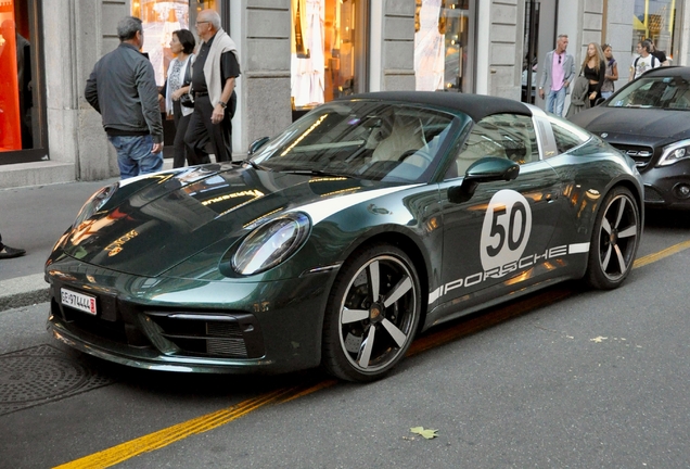 Porsche 992 Targa 4S Heritage Design Edition