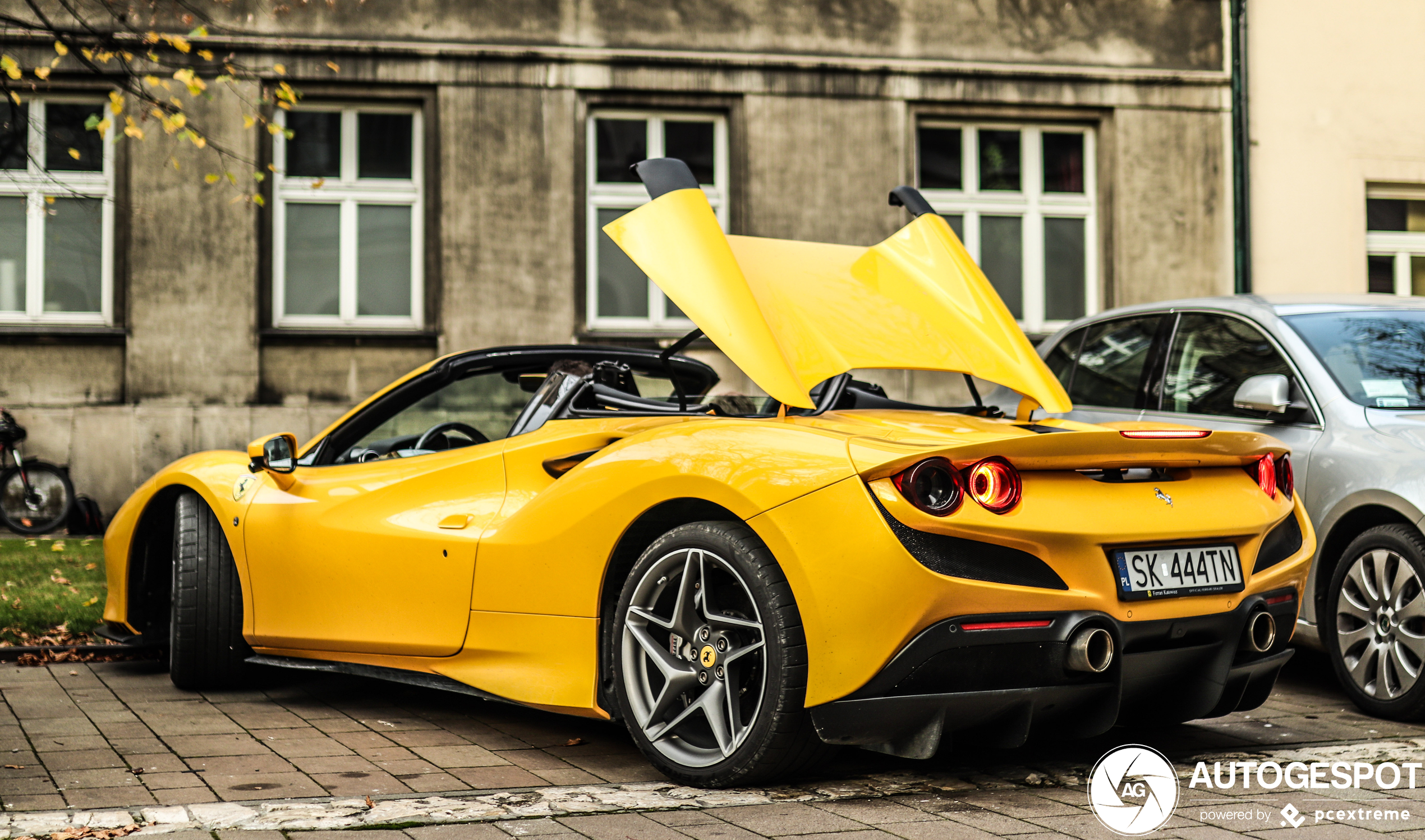 Ferrari F8 Spider