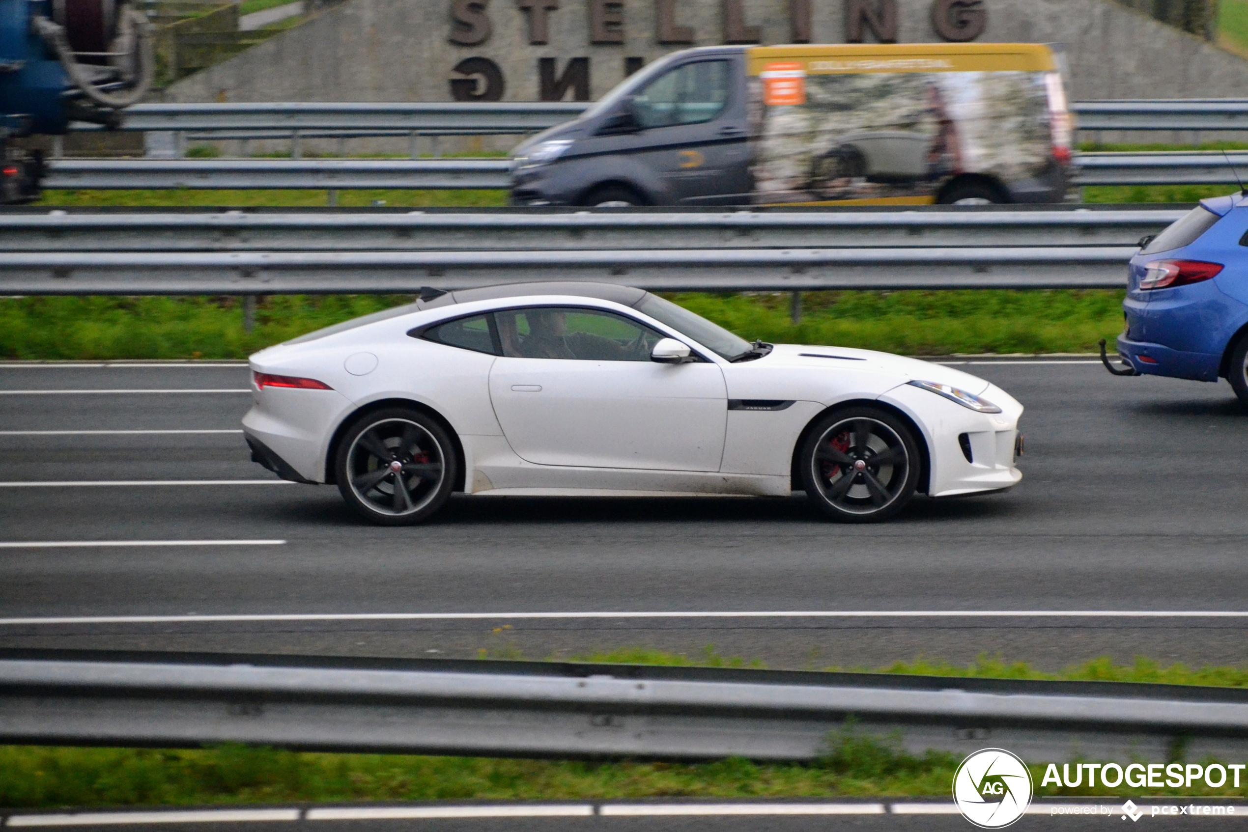 Jaguar F-TYPE S Coupé