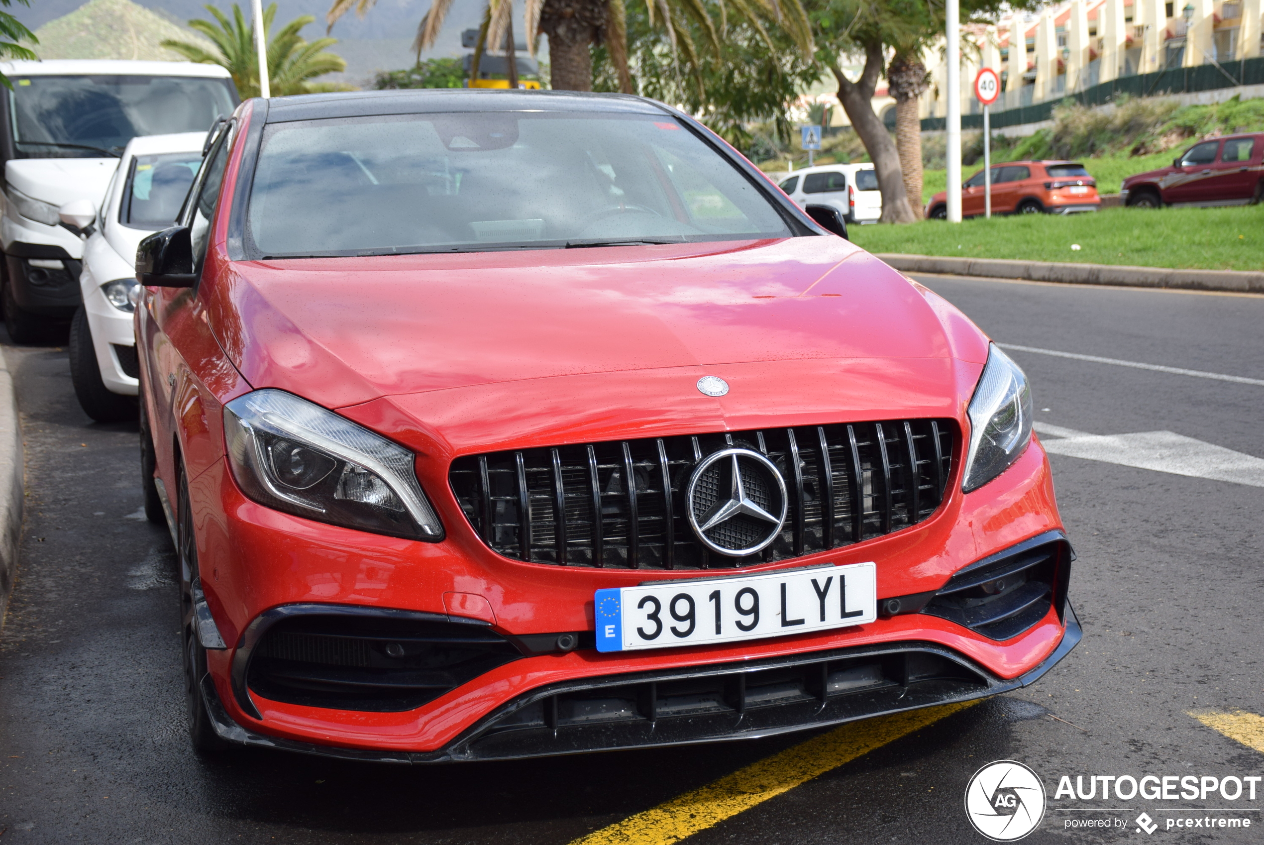 Mercedes-AMG A 45 W176 2015