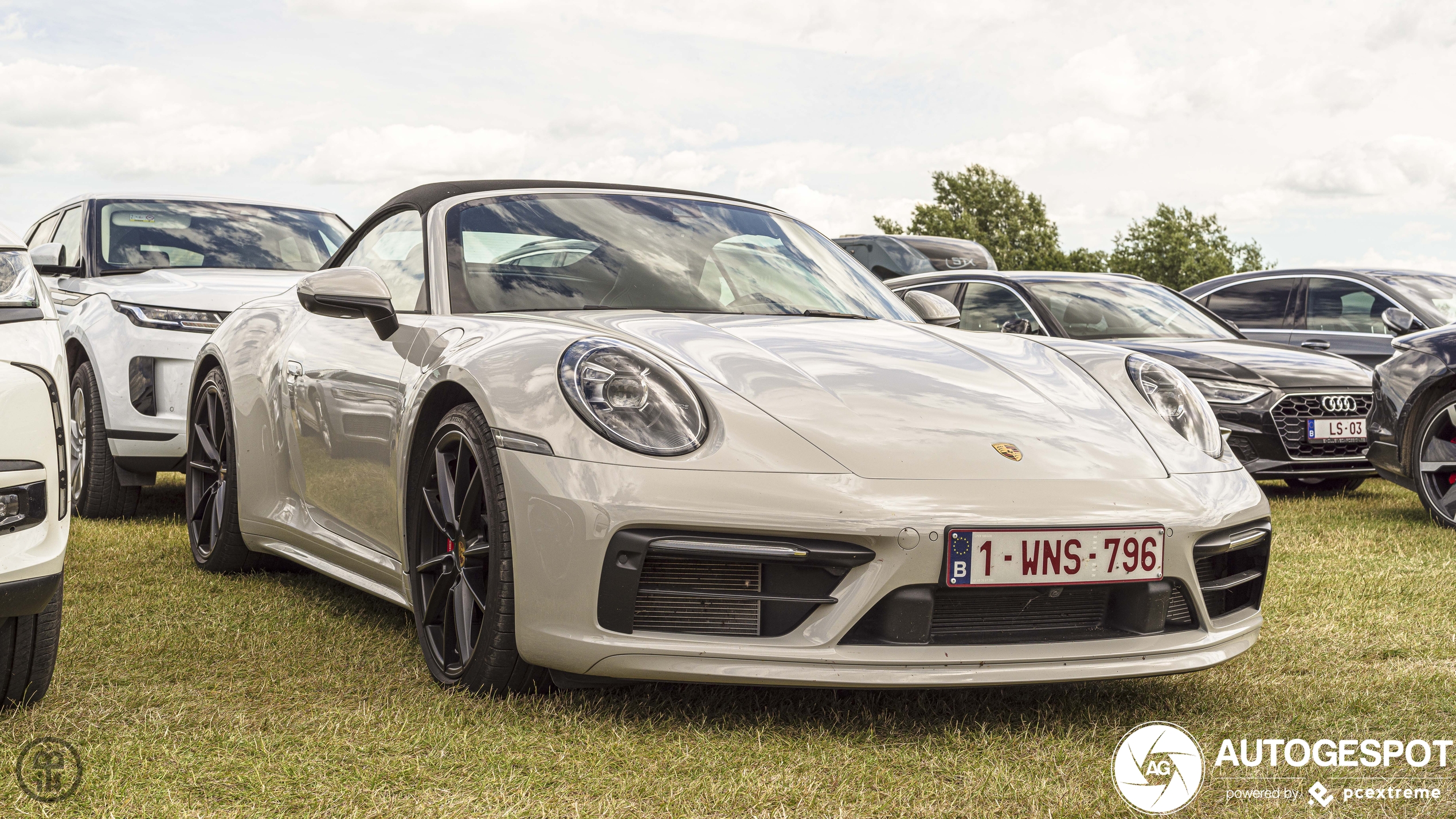 Porsche 992 Carrera 4S Cabriolet