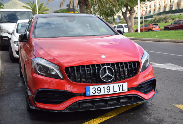 Mercedes-AMG A 45 W176 2015