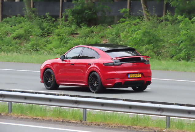 Porsche Cayenne Coupé Turbo S E-Hybrid